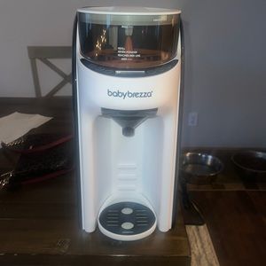 Baby brezza advanced formula. New!